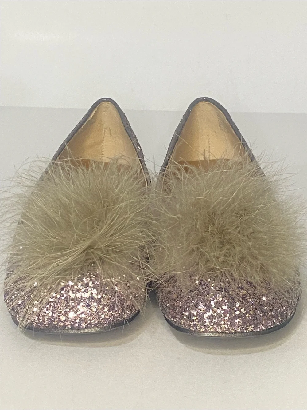 Kenneth Cole Reaction Gen-ie Bottle Size 10 Glitter Pom Pom Feather Flats